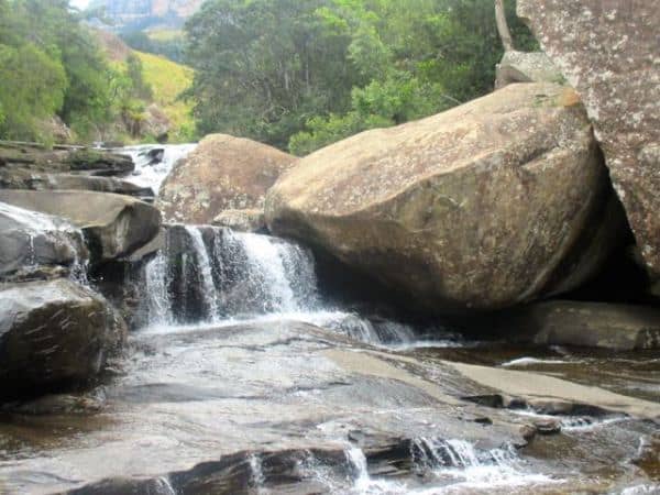 Hiking the Cascades trail, Drakensberg