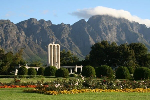 Franschhoek Valley Walk 1 Franschhoek walking holiday reveals scenic mountains and history